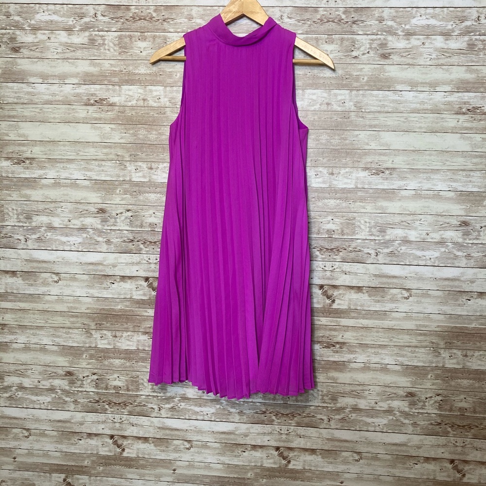 KAARI Blue Retro Style Pleats Dress w/Keyhole Back